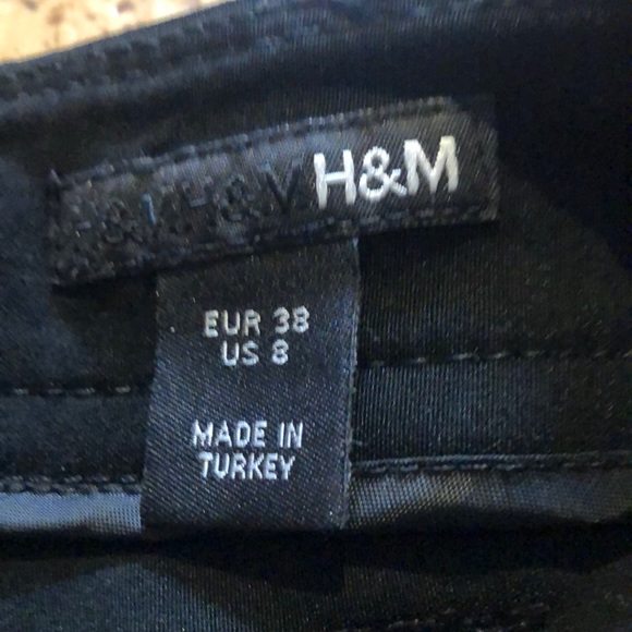 H&M black Capri pants - Picture 2 of 7